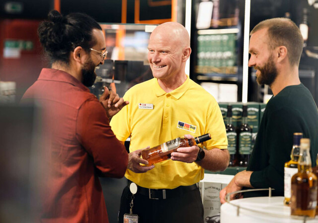 BorderShop medabrjder rådgiver kunder om whisky